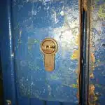 ahli kunci folding door