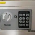 solusi kunci brankas hilang